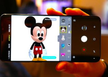 นี่คือความแตกต่างระหว่าง AR Emoji ของ Samsung กับ Animoji ของ Apple