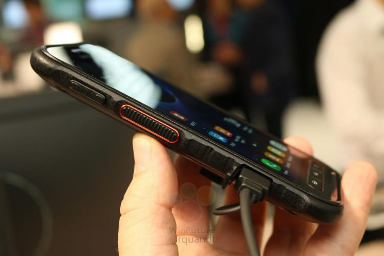 เผยโฉม Samsung SM-G888 สมาร์ทโฟนรุ่นใหม่ เน้นความทนทาน รองรับฟีเจอร์ Push-to-talk