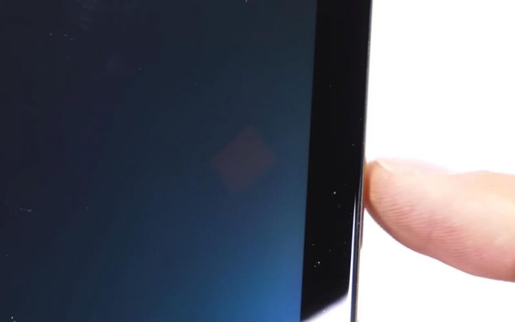 Vivo X20 Plus UD ถูกทดสอบความทนทาน เพื่อทำลายเซ็นเซอร์สแกนลายนิ้วมือใต้จอแสดงผล (มีคลิป)