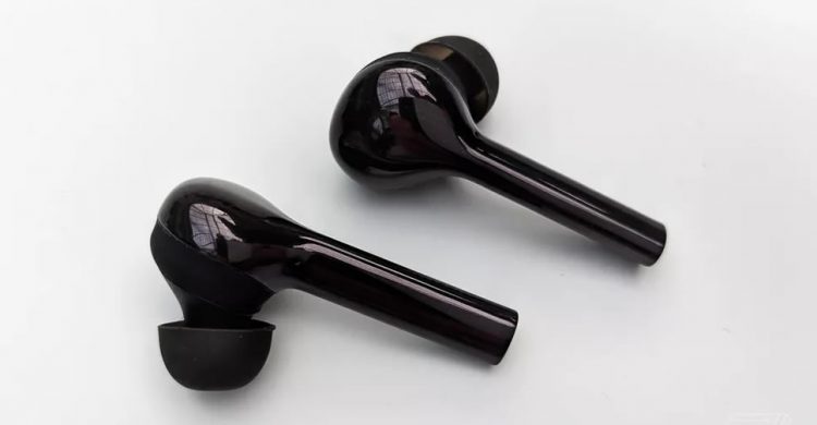 Huawei FreeBuds หูฟังไร้สายที่ดูคล้าย AirPods แบตเตอรี่อึดกว่า 2 เท่า