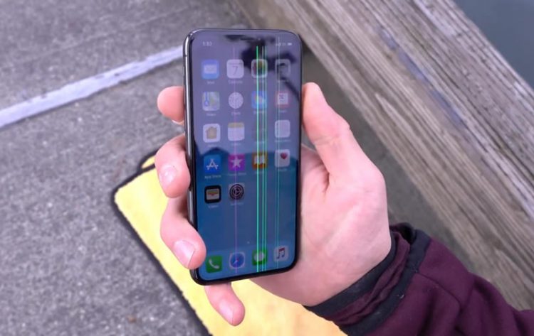 Waterproof Test!! เปรียบเทียบ Samsung Galaxy S9 Plus vs iPhone X รุ่นไหนกันน้ำได้ดีกว่ากัน