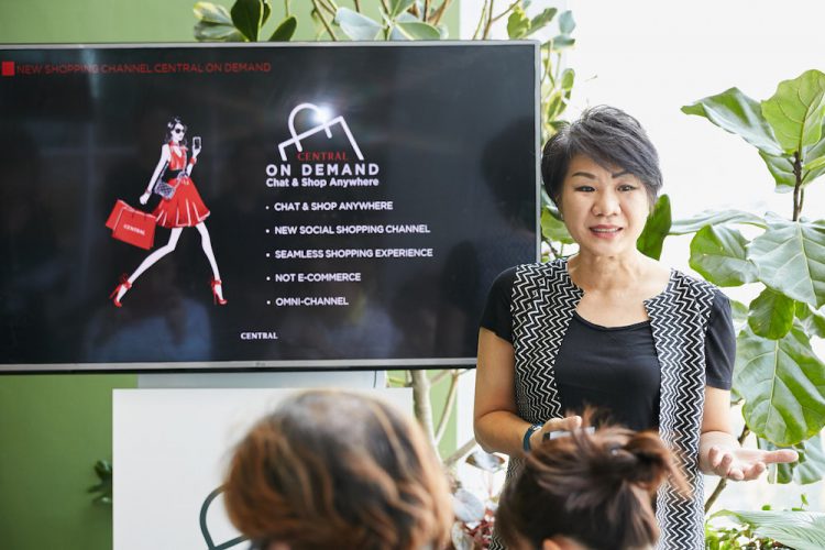 ห้างเซ็นทรัลประกาศนำร่องค้าปลีกแห่งอนาคต สะดวกด้วย 3 ขั้นตอน Chat–Shop –Ship คาดทะลุ 100 ล้านบาท