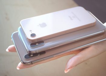 ชมคอนเซ็ปต์ iPhone X, iPhone X Plus และ iPhone SE 2 เมื่อนำมาเปรียบเทียบกัน