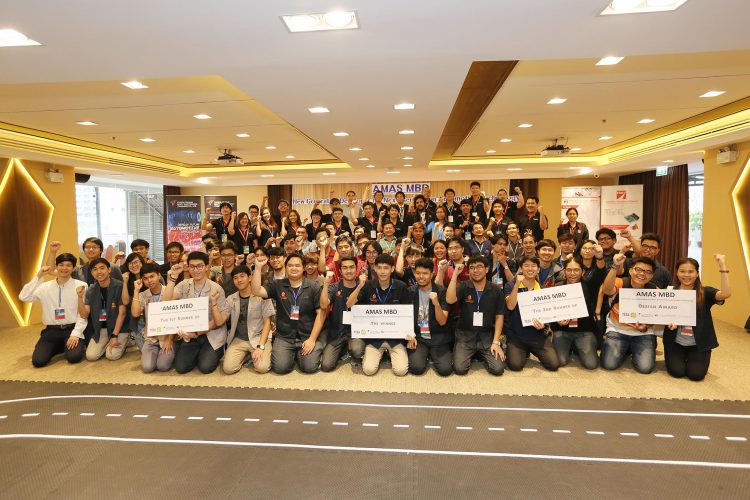 ทีม LKB48 สถาบันเทคโนโลยีพระจอมเกล้าเจ้าคุณทหารลาดกระบัง คว้าแชมป์ประกวดซอฟต์แวร์ควบคุมรถยนต์จำลองไร้คนขับ