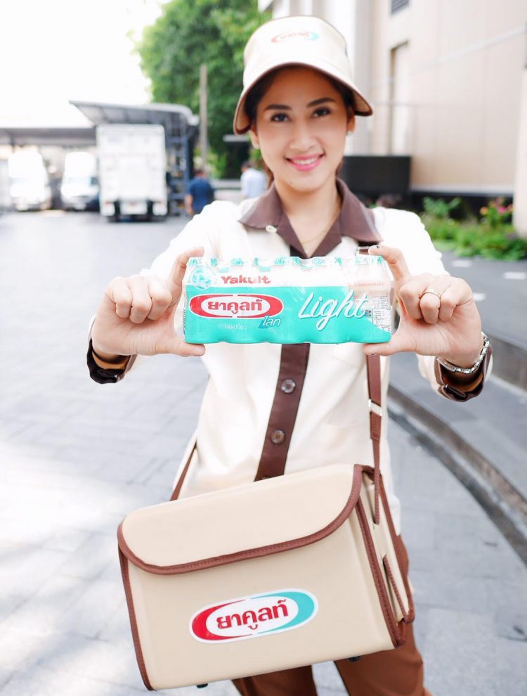 ยาคูลท์ปรับสูตรใหม่ในรอบ 47 ปี!! เปิดตัว “ยาคูลท์ไลท์” มีน้ำตาลเพียง 1.75 % เริ่มขาย 1 มิถุนายน 2561 นี้