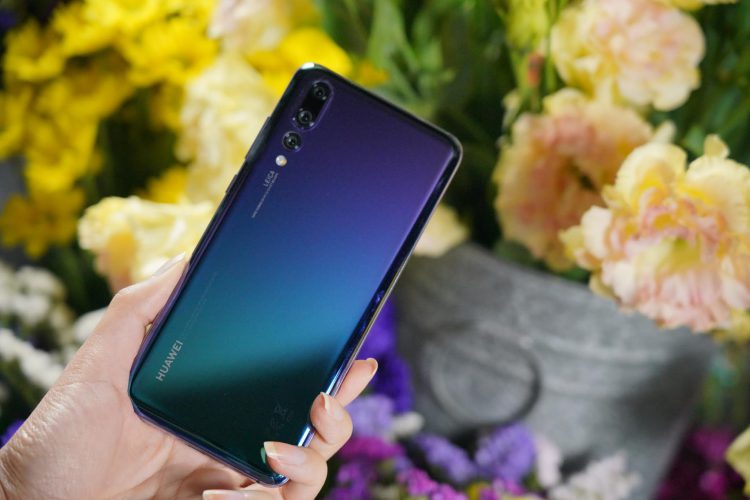 HUAWEI P20 และ HUAWEI P20 Pro สมาร์ทโฟนเพื่อการถ่ายภาพที่ดีที่สุดโดย DxOMark ราคาเริ่มต้น 19,990 บาท จัดเต็ม! ของขวัญสุดพิเศษสำหรับลูกค้าที่จองระหว่างวันที่ 6-16 เมษายนนี้