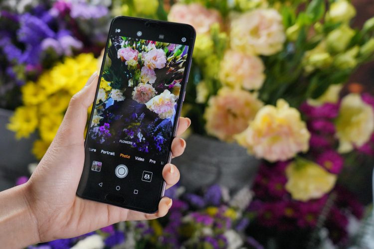 HUAWEI P20 และ HUAWEI P20 Pro สมาร์ทโฟนเพื่อการถ่ายภาพที่ดีที่สุดโดย DxOMark ราคาเริ่มต้น 19,990 บาท จัดเต็ม! ของขวัญสุดพิเศษสำหรับลูกค้าที่จองระหว่างวันที่ 6-16 เมษายนนี้