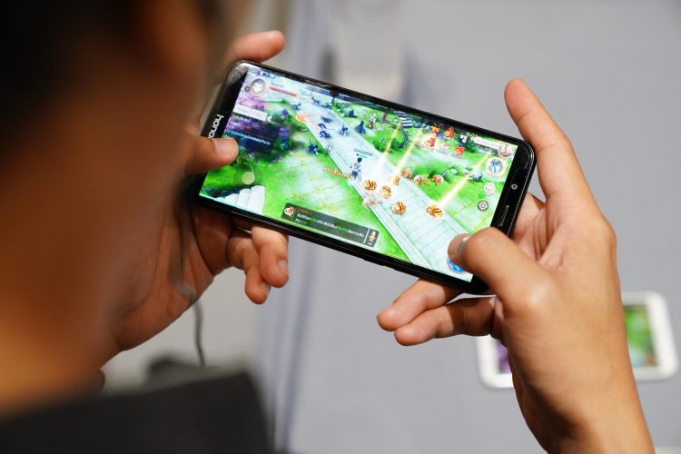 Honor 7c สุดยอดสมาร์ทโฟนกล้องเลนส์คู่กับฟีเจอร์ปลดล็อกหน้าจอด้วยใบหน้า ในราคาสุดคุ้มค่าที่ใครๆ ก็เอื้อมถึง