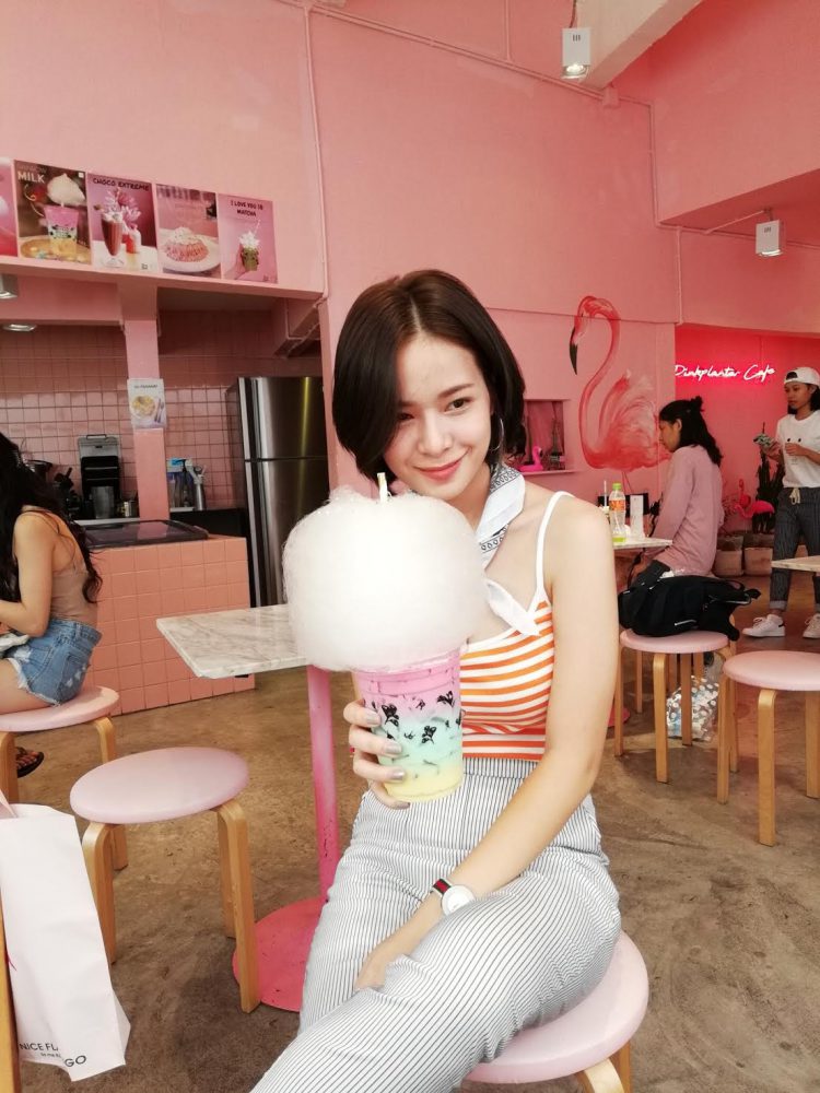 ถ่ายรูปเซลฟี่ให้แซ่บสุดรับซัมเมอร์ แค่สมาร์ทโฟน 1 กล้องคงไม่พอ เวลานี้ต้องสมาร์ทโฟน 4 กล้อง!