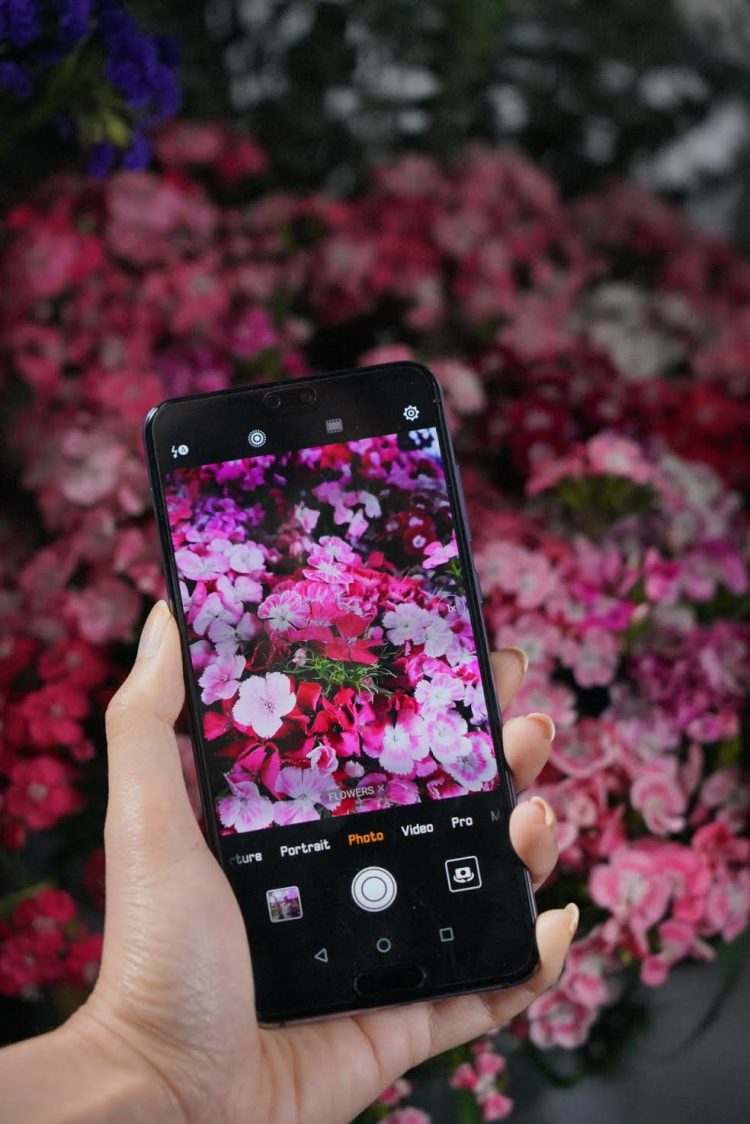 HUAWEI P20 และ HUAWEI P20 Pro สมาร์ทโฟนเพื่อการถ่ายภาพที่ดีที่สุดโดย DxOMark ราคาเริ่มต้น 19,990 บาท จัดเต็ม! ของขวัญสุดพิเศษสำหรับลูกค้าที่จองระหว่างวันที่ 6-16 เมษายนนี้