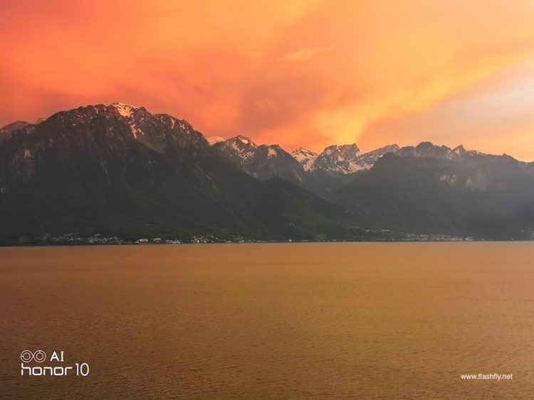 รีวิว Honor 10 สุดยอดแฟลกชิป กล้องคู่ 24MP พร้อม AI  อัจฉริยะ ดีไซน์กระจก Aurora สุดงาม ความจุ 128GB ราคาสุดคุ้ม