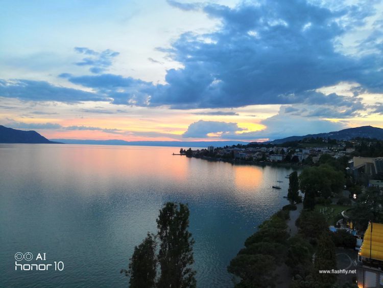 รีวิว Honor 10 สุดยอดแฟลกชิป กล้องคู่ 24MP พร้อม AI  อัจฉริยะ ดีไซน์กระจก Aurora สุดงาม ความจุ 128GB ราคาสุดคุ้ม