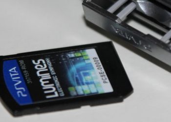 ตลับเกม PS Vita จะถูกยกเลิกการผลิตในวันที่ 31 มีนาคม 2019 ในสหรัฐอเมริกา และยุโรป