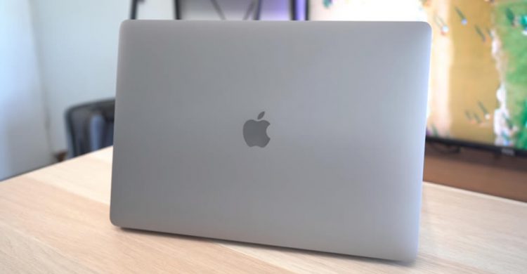 เปรียบเทียบ Microsoft Surface Book 2 กับ Apple MacBook Pro 2016 รุ่น 15 นิ้ว