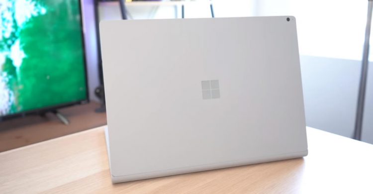 เปรียบเทียบ Microsoft Surface Book 2 กับ Apple MacBook Pro 2016 รุ่น 15 นิ้ว