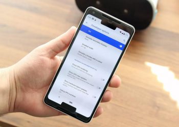 Android P Developer Preview 2 สนับสนุนสมาร์ทโฟนที่มีรอยบากบนจอแสดงผล 2 ตำแหน่ง