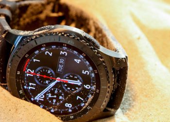 Samsung Gear S4 อาจมีให้เลือก 2 ขนาด รองรับ LTE คาดเปิดตัวปลายปี 2018