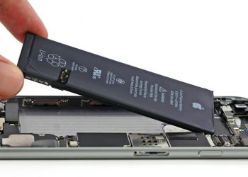 Apple มอบเครดิต 1,900 บาท ให้กับเจ้าของ iPhone 6 และรุ่นใหม่กว่า ที่เข้ามาเปลี่ยนแบตเตอรี่ในปี 2017 โดยที่ไม่ได้อยู่ในการรับประกัน