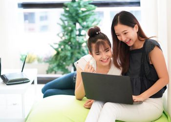 เอไอเอส ไฟเบอร์ เอาใจคนคอนโดฉีกทุกกฎ!! ครั้งแรกของเน็ตบ้าน ไม่ติดสัญญา ไม่มีค่าแรกเข้าพร้อมใช้ภายใน 24 ชม. 30/10 Mbps เพียง 390 บาทต่อเดือน