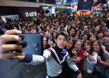 ผลตอบรับล้นหลาม! ผู้คนแห่ซื้อ Samsung Galaxy A6 / A6+ กล้องหน้าก็ปัง กล้องหลังก็แป๊ะ กับโปรสุดคุ้ม ถึงพรุ่งนี้เท่านั้น!ในงาน ‘ไทยแลนด์ โมบาย เอ็กซ์โป 2018’!