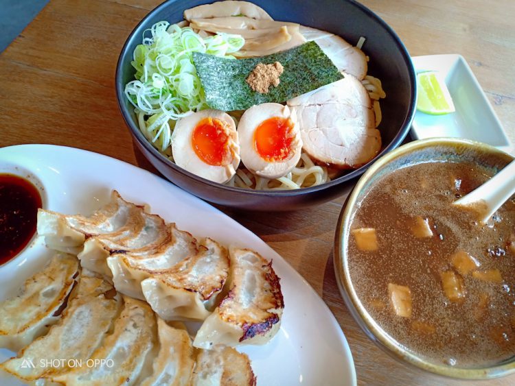 รีวิว OPPO F7 กล้องหน้า 25 ล้านพิกเซลพร้อม AI Beauty 2.0 จอ Super Full Screen ใหญ่สะใจ ดีไซน์สวย ไม่ถึงหมื่นบาท