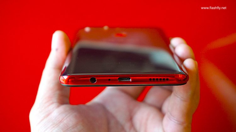 รีวิว OPPO R15 Pro สมาร์ทโฟนที่ดีที่สุดของ OPPO ดีไซน์สุดงาม จอใหญ่สะใจ สเปกเกมเมอร์ พร้อมกล้องคู่ AI อัจฉริยะและเทคโนโลยีชาร์จเร็ว VOOC Flash Charge