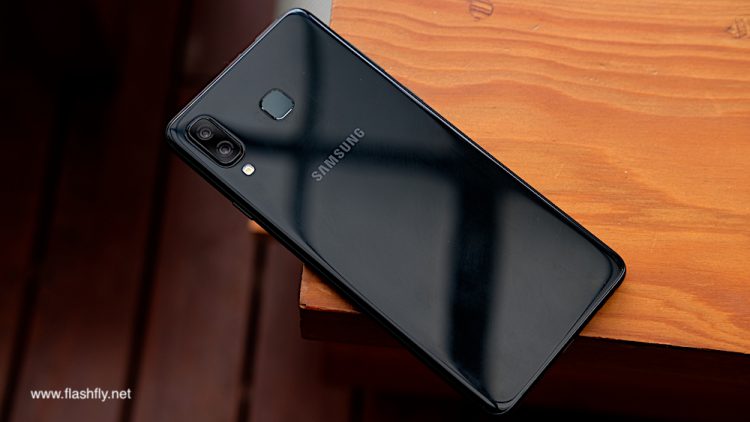 รีวิว Samsung Galaxy A8 Star จอใหญ่สะใจ 6.3 นิ้วสเปกเกมเมอร์ กล้องเลนส์คู่อัจฉริยะ F1.7 ราคา 17,990 บาท