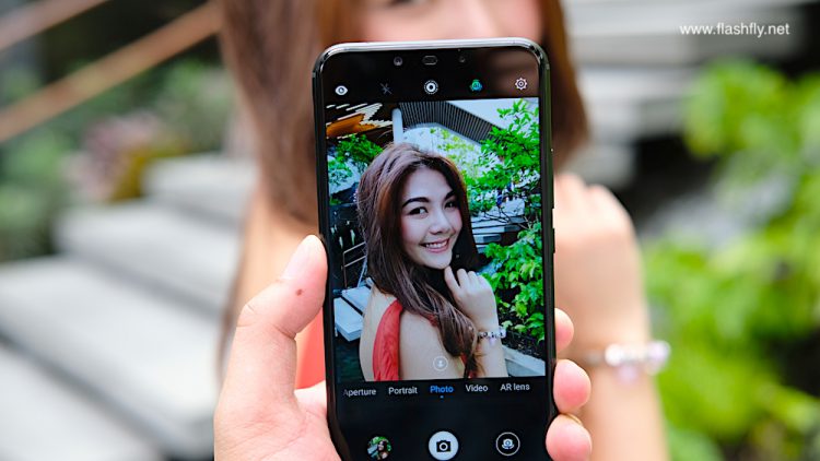 รีวิว Huawei Nova 3i สมาร์ทโฟน 4 กล้อง สมองกล AI รุ่นแรกในโลก ดีไซน์พรีเมี่ยม ความจุ 128GB ราคาไม่ถึงหมื่นบาท