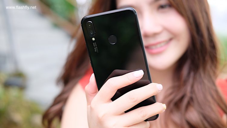 รีวิว Huawei Nova 3i สมาร์ทโฟน 4 กล้อง สมองกล AI รุ่นแรกในโลก ดีไซน์พรีเมี่ยม ความจุ 128GB ราคาไม่ถึงหมื่นบาท