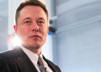 Elon Musk ผู้ก่อตั้ง Tesla และ SpaceX เสนอตัวช่วยเหลือไทยอย่างเต็มที่ เพื่อนำเด็กและโค้ชออกจากถ้ำหลวง