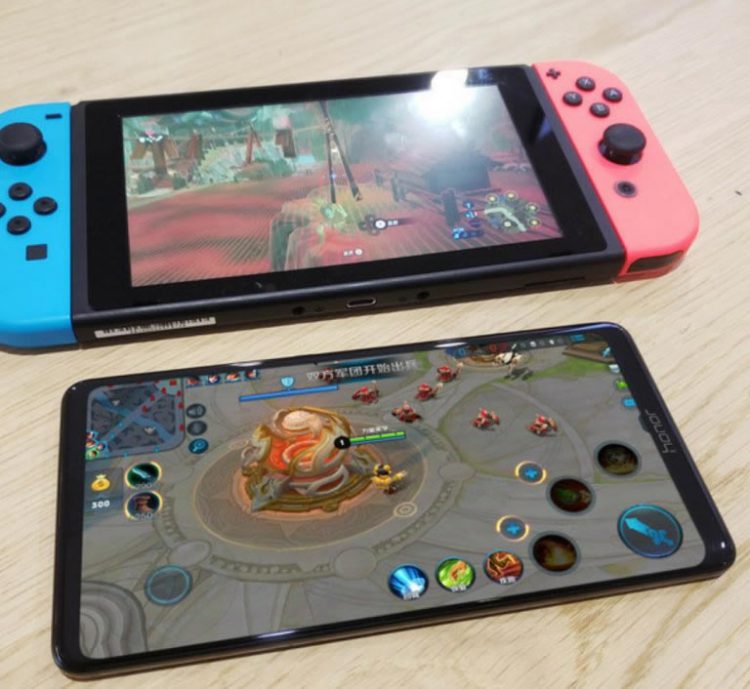 ภาพหลุด Honor Note 10 วางเทียบกับไฮบริดคอนโซล Nintendo Switch คาดเปิดตัวสัปดาห์หน้า