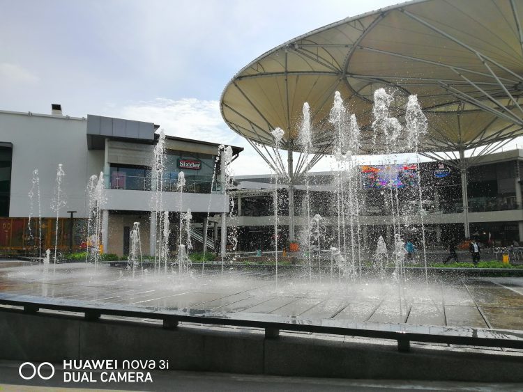 รีวิว Huawei Nova 3i สมาร์ทโฟน 4 กล้อง สมองกล AI รุ่นแรกในโลก ดีไซน์พรีเมี่ยม ความจุ 128GB ราคาไม่ถึงหมื่นบาท