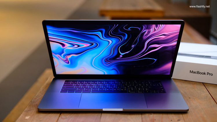 รีวิวแกะกล่องสัมผัสแรก MacBook Pro 2018 รุ่น 15 นิ้ว Core i9 แรม 32GB ความจุ 2TB ราคา 176,900 บาท รุ่นวางจำหน่ายในประเทศไทย