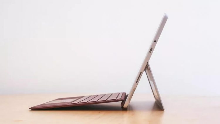 Microsoft Surface Go คู่แข่ง iPad เปิดตัวแล้ว มากับจอแสดงผล 10 นิ้ว ราคาเริ่มต้น 13,220 บาท
