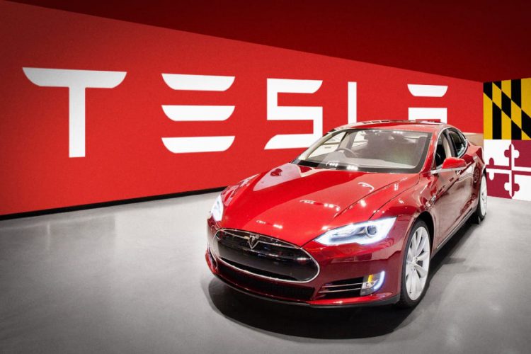 ชมภาพหลุด Quadra สมาร์ทโฟนรุ่นแรกจาก Tesla เผยให้เห็นชิ้นส่วนแผงด้านหน้าและด้านหลัง