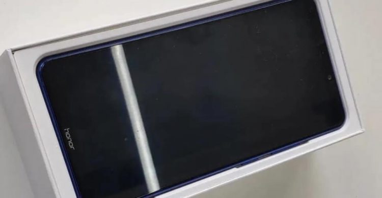 ยืนยันแล้ว Honor Note 10 จะพร้อมแบตเตอรี่ 5,000mAh จอใหญ่ยักษ์ระดับ 7 นิ้ว พร้อมชมภาพหลุดล่าสุด ก่อนเปิดตัววันพรุ่งนี้!!