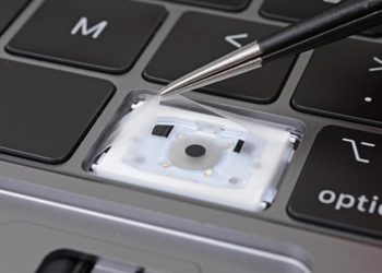 MacBook Pro 2018 เพิ่มชั้นยางบางๆ ให้กับปุ่มคีย์บอร์ด ช่วยป้องกันเศษฝุ่นเข้าไปสร้างปัญหา
