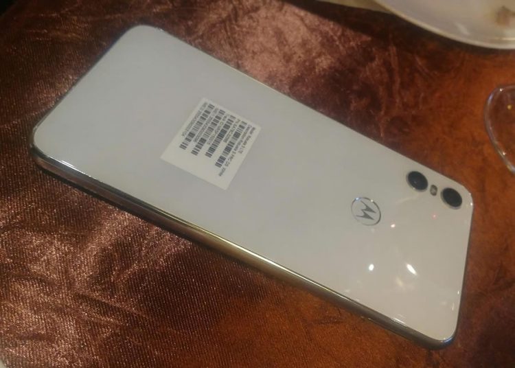 เผยโฉม Motorola ONE จากภาพเรนเดอร์ และภาพหลุดจากเครื่องจริง พร้อมเผยสเปกที่สำคัญ