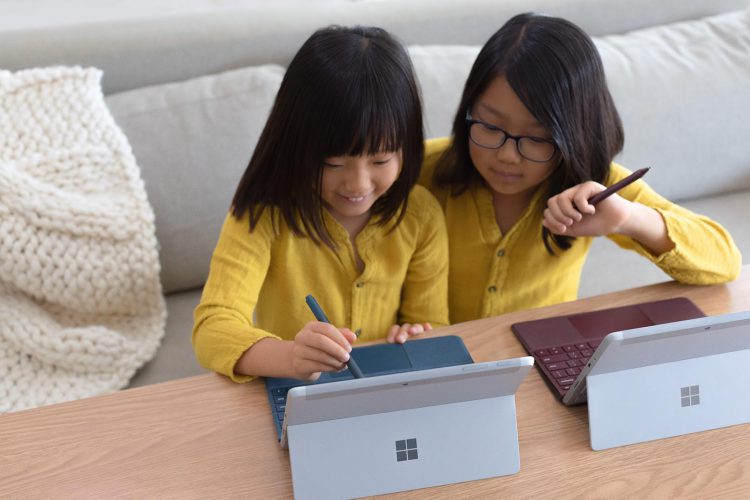 Microsoft เปิดราคา Surface Go อุปกรณ์พกพาที่เล็กที่สุดในประเทศไทย เริ่มต้นเพียง 14,999 บาท เปิดจอง 2 สิงหาคมนี้