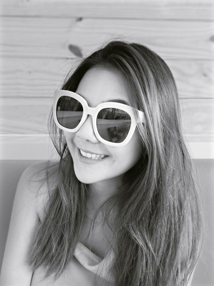 พรีวิว OPPO F9 หน้าจอดีไซน์หยดน้ำ ฝาหลังไล่เฉดสีกลีบดอกไม้ รองรับ VOOC Flash Charge ในราคาเพียง 10,990 บาท