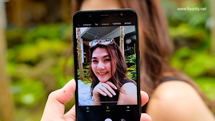 รีวิว Samsung Galaxy J8 x BNK48 ไอดอลสมาร์ทโฟน จอใหญ่ ภาพสวย เสียงดี เซลฟี่จัดเต็มราคา 9,490 บาท