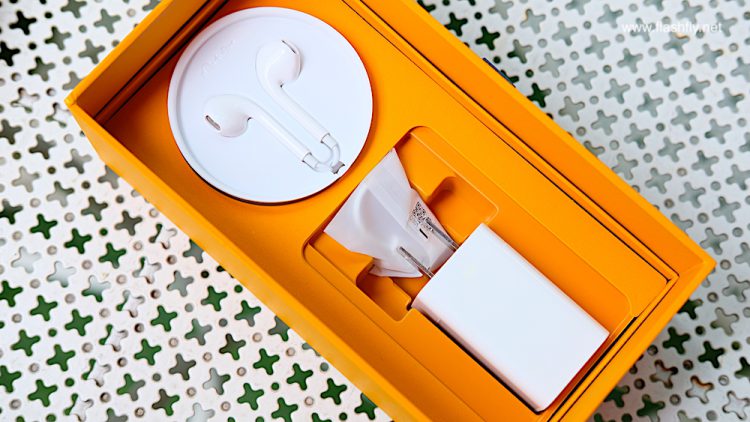 รีวิว OPPO Find X สมาร์ทโฟนแฟลกชิปดีไซน์สุดหรู หน้าจอไร้รอยบาก นวัตกรรมซ่อนกล้อง สแกนใบหน้า 3 มิติ สเปกเทพแรม 8GB ความจุ 256GB