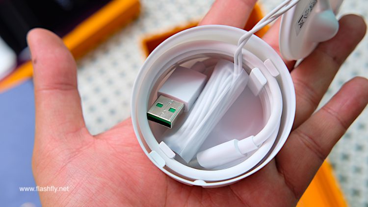 รีวิว OPPO Find X สมาร์ทโฟนแฟลกชิปดีไซน์สุดหรู หน้าจอไร้รอยบาก นวัตกรรมซ่อนกล้อง สแกนใบหน้า 3 มิติ สเปกเทพแรม 8GB ความจุ 256GB