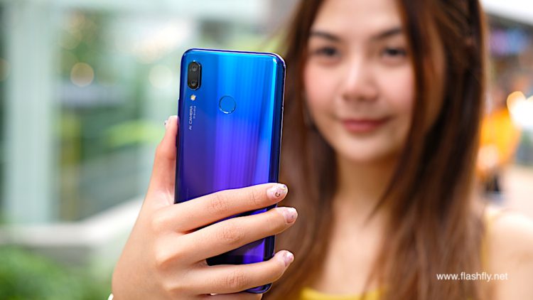 รีวิว Huawei Nova 3 สมาร์ทโฟน 4 กล้องสมองกล AI สเปกเรือธง ดีไซน์สุดหรู ความจุ 128GB ในราคาเบาๆ