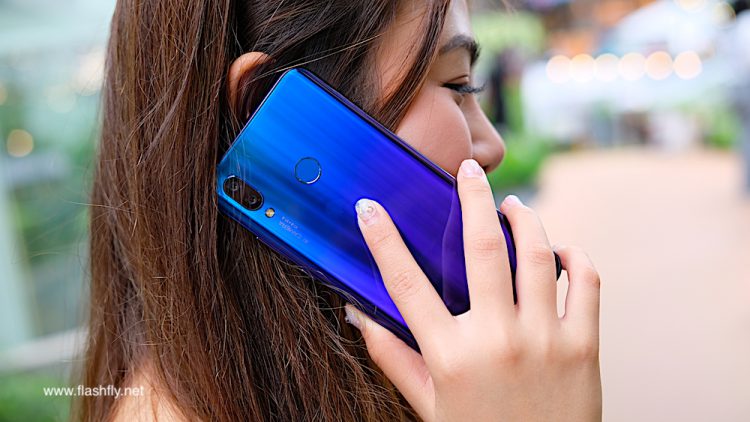 รีวิว Huawei Nova 3 สมาร์ทโฟน 4 กล้องสมองกล AI สเปกเรือธง ดีไซน์สุดหรู ความจุ 128GB ในราคาเบาๆ