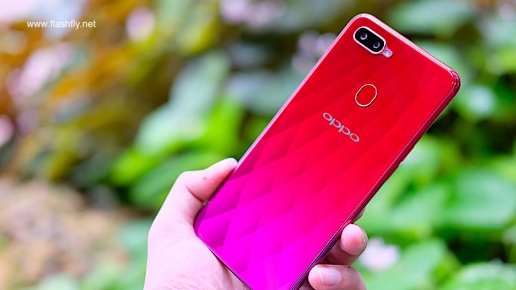 แกะกล่อง OPPO F9  มาพร้อม VOOC Flash Charge ในราคา 10,990 บาท แถม Smart Bag บัตร VIP CARD ประกันจอแตก 1 ปีเต็ม