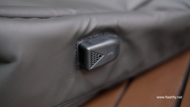 แกะกล่อง OPPO F9  มาพร้อม VOOC Flash Charge ในราคา 10,990 บาท แถม Smart Bag บัตร VIP CARD ประกันจอแตก 1 ปีเต็ม