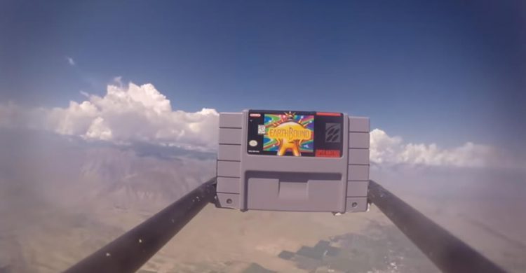 ชมการเดินทางของตลับเกม EarthBound บนเครื่อง SNES (Super Famicom)ที่ถูกส่งขึ้นไปสัมผัสอวกาศ