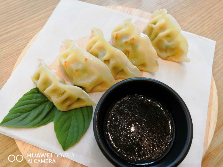 รีวิว Huawei Nova 3 สมาร์ทโฟน 4 กล้องสมองกล AI สเปกเรือธง ดีไซน์สุดหรู ความจุ 128GB ในราคาเบาๆ