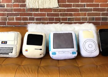 ของมันต้องมี!! หมอนอิงดีไซน์เก๋ ได้รับแรงบันดาลใจมาจากผลิตภัณฑ์สุดคลาสสิคของ Apple